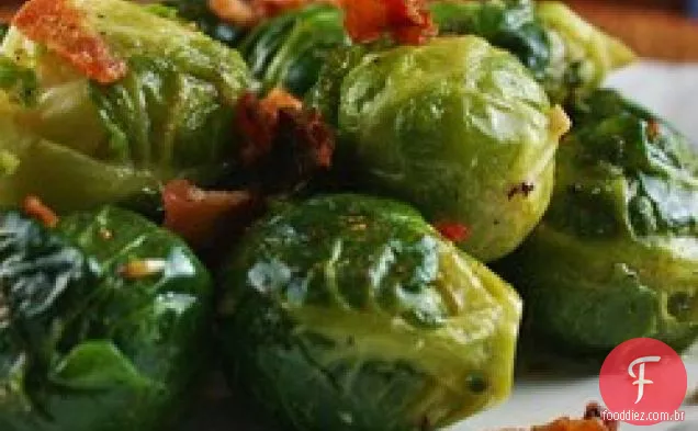 Couves de Bruxelas de alho com Bacon crocante