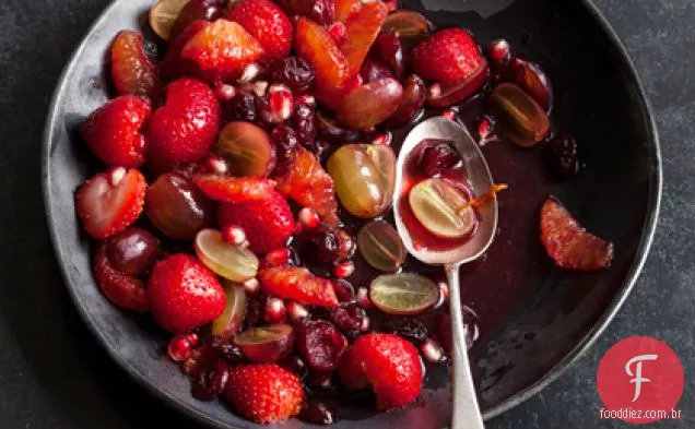 Simplesmente Salada De Frutas Vermelhas