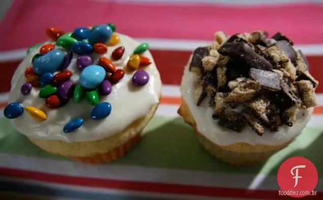 Cupcakes de Páscoa com cobertura de Chocolate branco