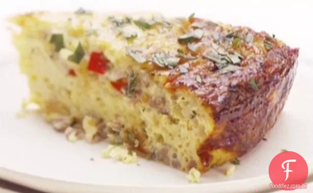 Gruyere cozido e omelete de salsicha