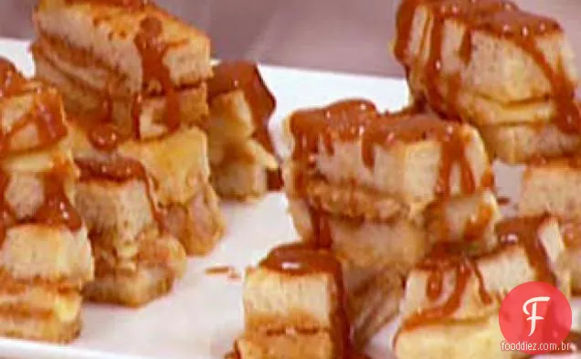 Sanduíches Espanhóis De Brioche Com Manteiga De Amendoim
