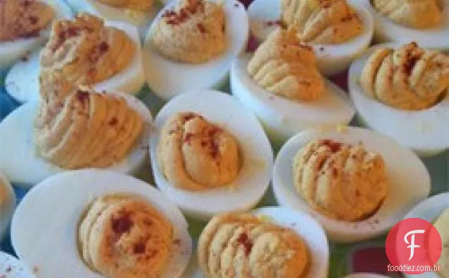 Sriracha Deviled Eggs