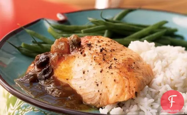 Filetes de salmão grelhados com molho de Chutney grelhado