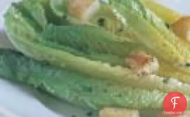 Salada Caesar Torrada Com Óleo De Parmesão E Alho