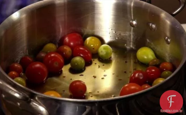 Tagliatelle com camarão Rock, milho e tomate cereja Burst