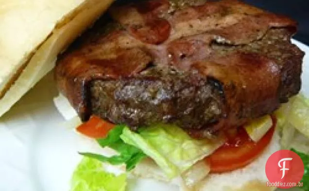 Hambúrgueres Embrulhados Em Bacon