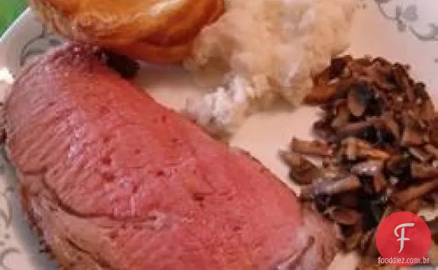 Primeira costela Au Jus com pudim de Yorkshire