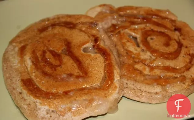 Panquecas Saudáveis Do Redemoinho Do Coco Da Manteiga De Amendoim