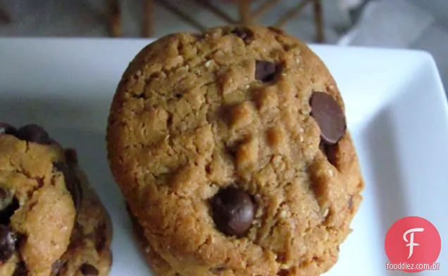 Biscoitos Sem Farinha Da Microplaqueta Do Chocolate Da Manteiga De Amendoim