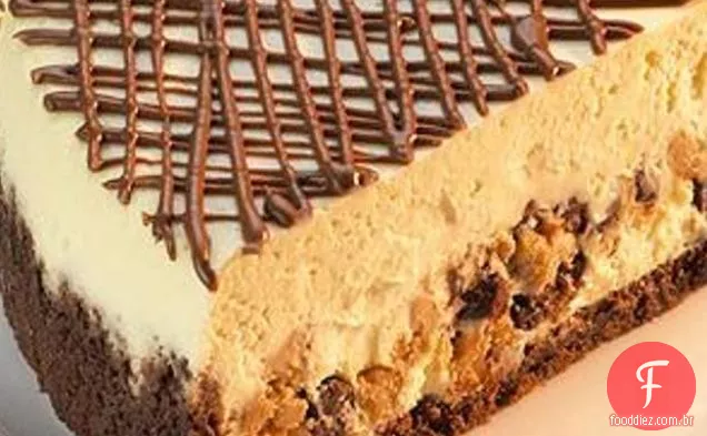 Cheesecake Em Camadas Com Manteiga De Amendoim E Chocolate Ao Leite