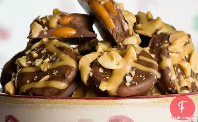 Chocolate Pretzel Bites