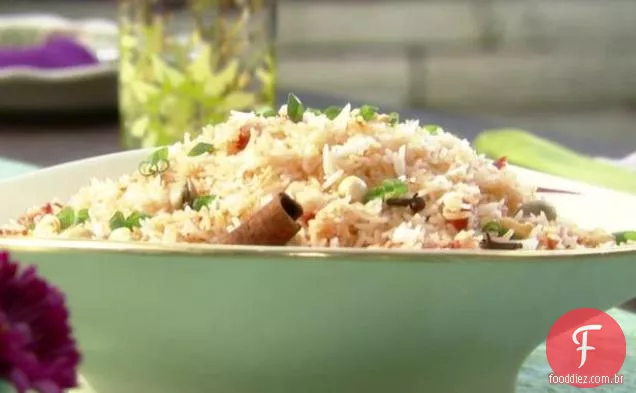 Tomate, cebolinha e amendoim Pulao (Pilaf)