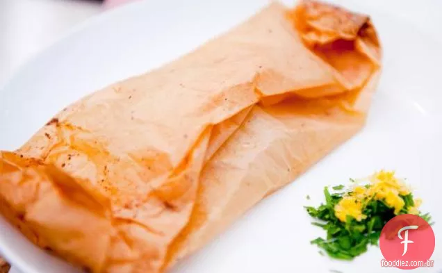 Peixe em pergaminho com redução de citrinos