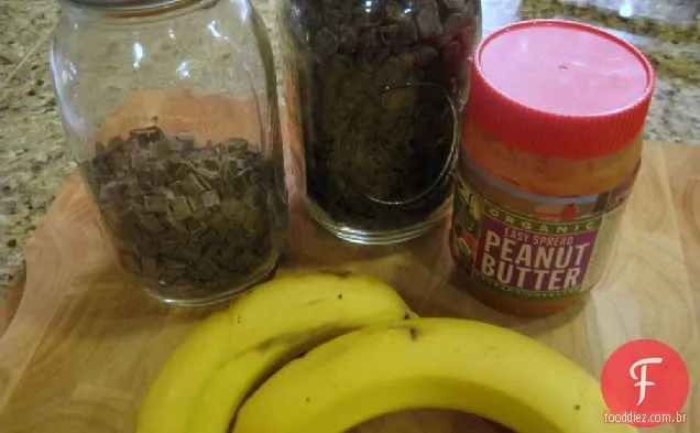 Manteiga De Amendoim Assada + Chocolate Banana Boats