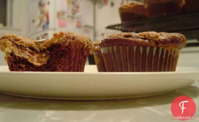 Cupcakes de chocolate com manteiga de amendoim