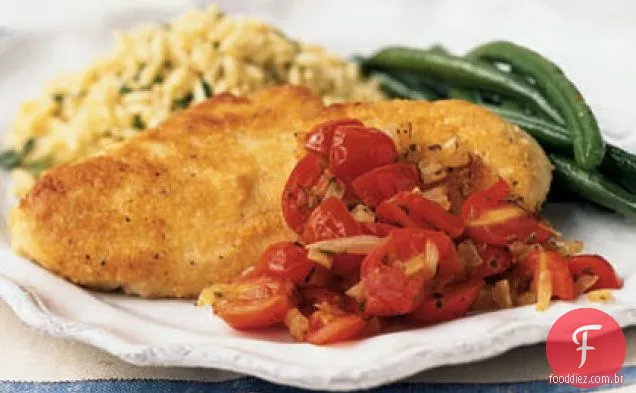 Frango Parmesão Paillards com molho de tomate cereja