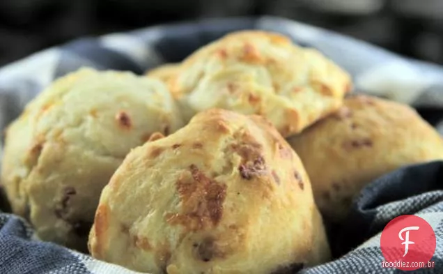 Biscoitos de queijo do Filho