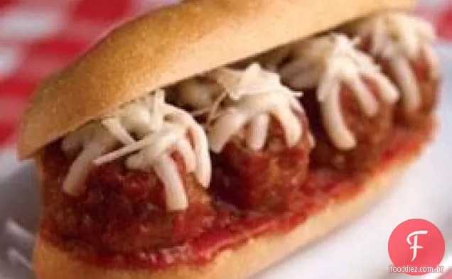 Fácil Meatball Parm Herói