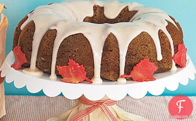 Bolo De Especiarias De Abóbora Com Vidro De Bordo