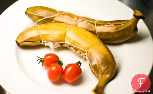 Casca De Banana Carne De Porco E Arroz Cozidos No Vapor