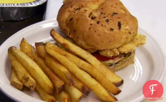 Sanduíche de peixe-gato com Remoulade