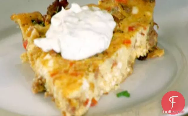 Salsicha, pimenta vermelha e Feta Frittata