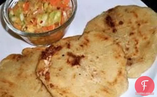 Pupusas de Queso (tortilhas recheadas com queijo)