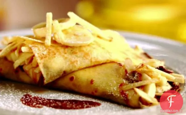 Banana, chocolate avelã e batata palha Crepe