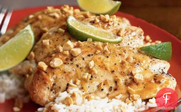 Molho de peixe tailandês e frango com limão