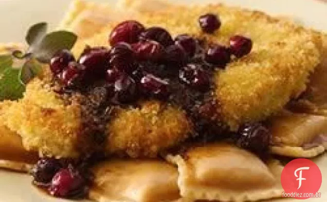 Vieiras de peru e Ravioli de abóbora com manteiga marrom Cranberry