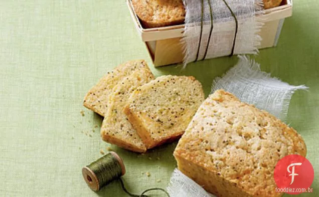 Pão De Abobrinha Com Sementes De Limão E Papoula