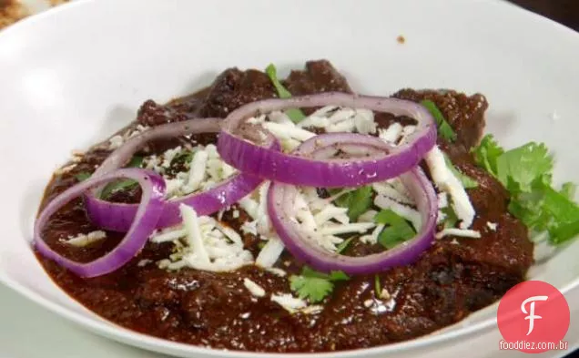 Ensopado de porco saboroso e doce com Ancho Chiles