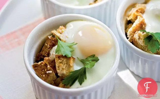 Ovos assados en Cocotte com cebola