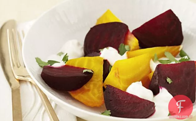 Salada De Beterraba Com Molho De Iogurte