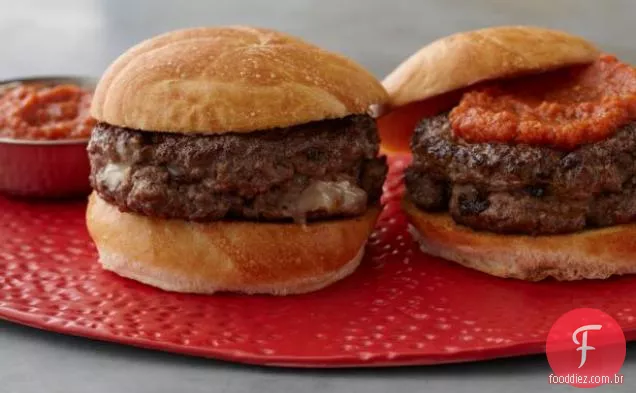 Killer Inside Out Burger com Ketchup de tomate Worcestershire