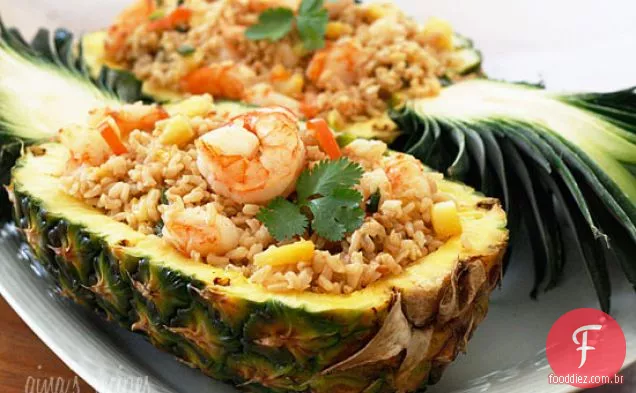 Abacaxi Camarão Arroz Frito Marrom