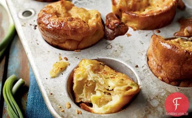 Cebola caramelizada e Popovers suíços