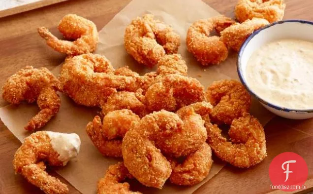 Camarão frito com Remoulade picante