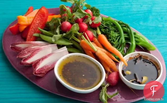 Crudite com azeite infundido e balsâmico