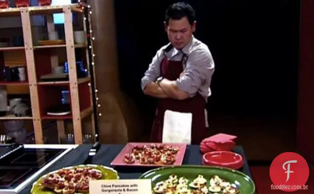 Panquecas de cebolinha com gorgonzola e Bacon