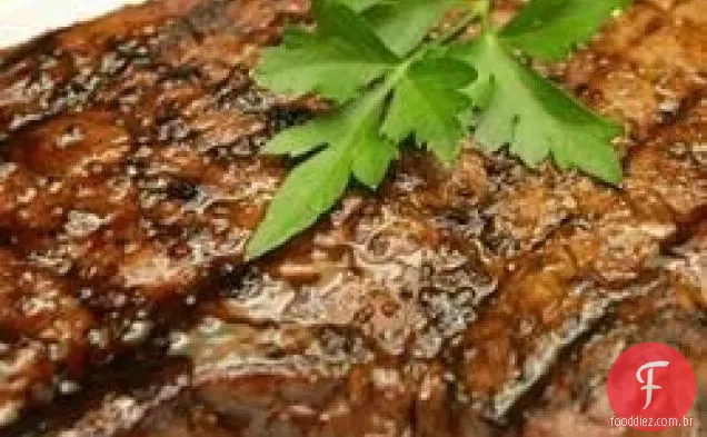 Bife de lombo com manteiga de alho