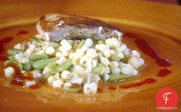 Salada de alabote e milho com vinagrete quebrado