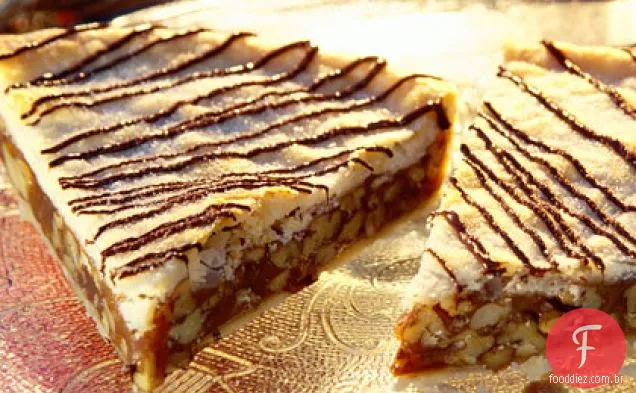 Torta De Mel E Noz-Pecã