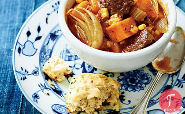 Ensopado de carne com batatas doces