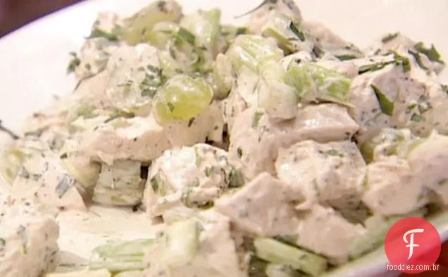 Salada De Frango Veronique