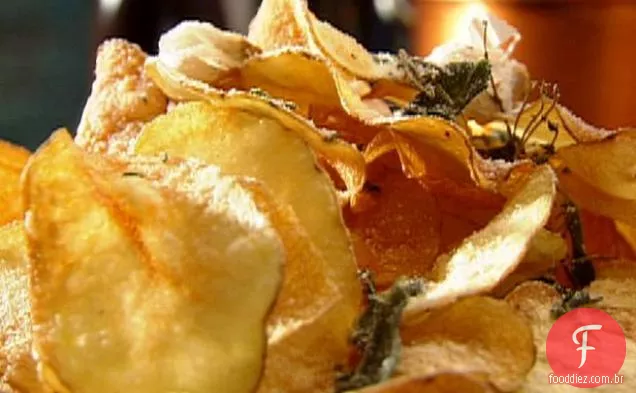 Batatas fritas com parmesão e ervas