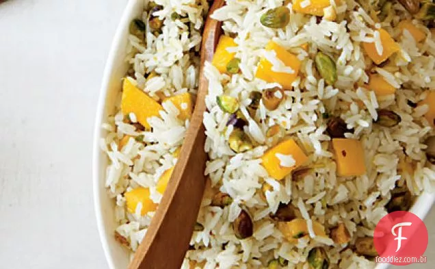 Arroz de coco com mangas e pistache