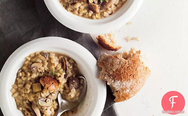 Risoto de cevada com cogumelos selvagens