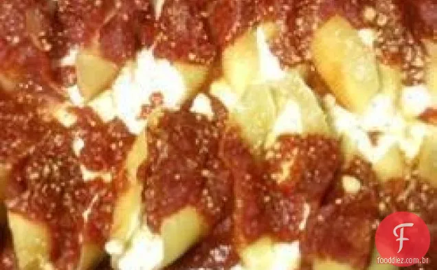 Três Cascas Recheadas De Queijo