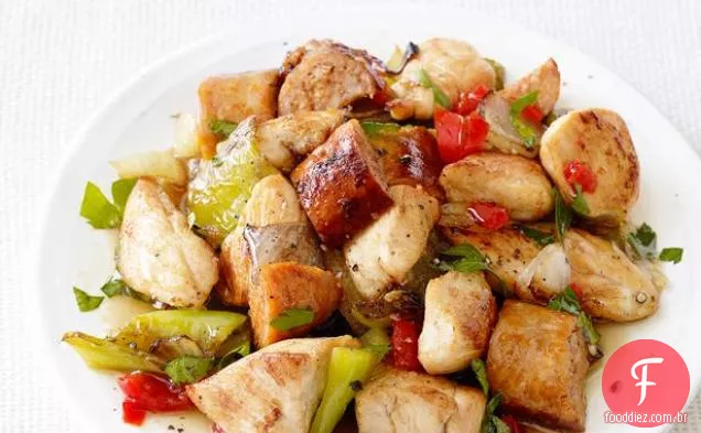 Frango, salsicha e pimentos